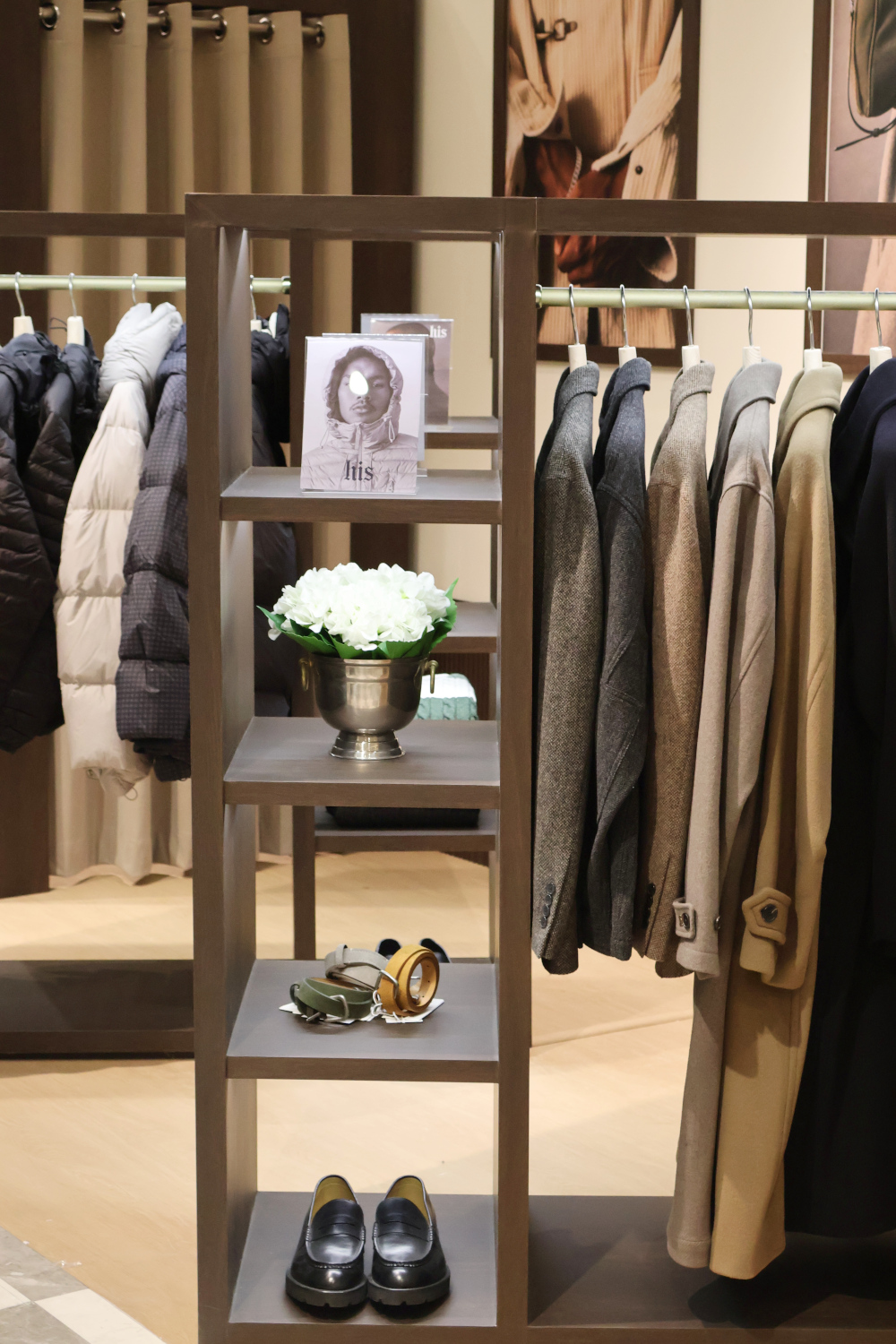 헤지스 서브 라인 '히스헤지스' 2030 팬덤 힘입어 신강 팝업 4231-Image